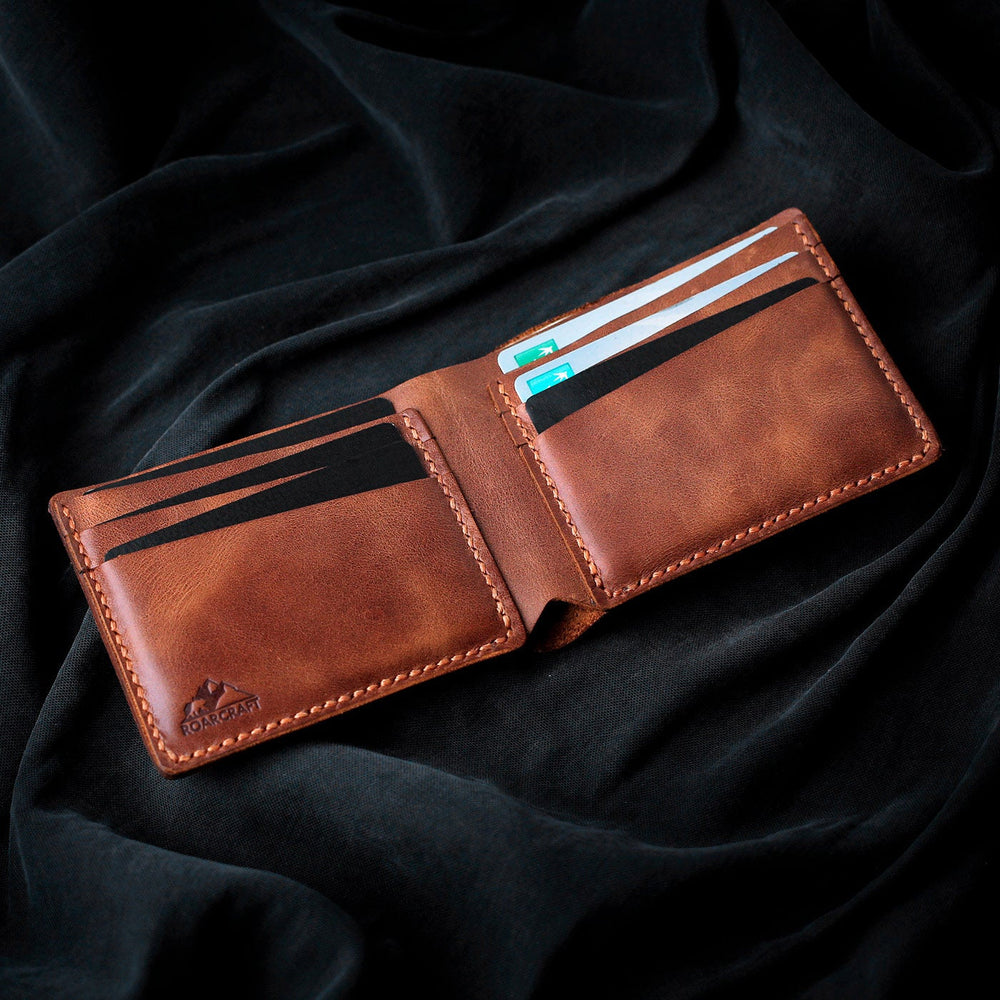 Classic Bifold Leather Wallet - Pergamon