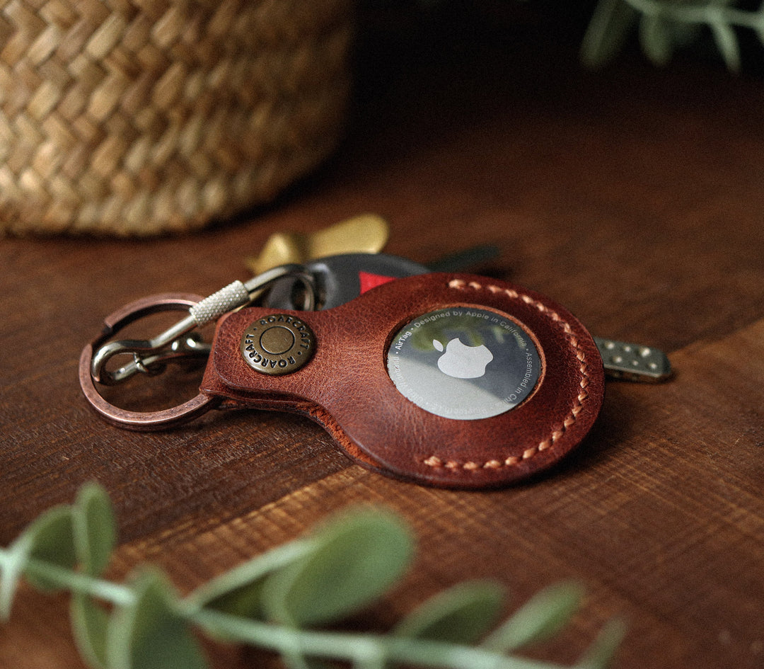 Leather Apple Airtag Case with Key Ring – Roarcraft