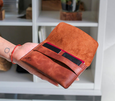 Leather Travel Wallet - Zeugma