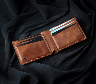 Handmade Bifold Leather Wallet - Personalized Engraving – Roarcraft